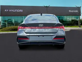 Hyundai ELANTRA 2025 SEL Confort 4p Sedan