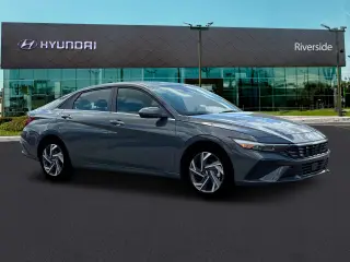 Hyundai ELANTRA 2025 SEL Confort 4p Sedan