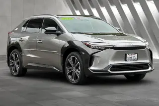 Toyota bZ4X 2023 AWD Limited 4dr Crossover