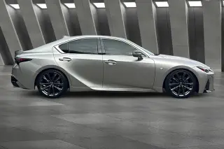 Lexus IS 350 2022 F SPORT 4dr Sedán