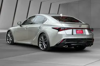 Lexus IS 350 2022 F SPORT 4dr Sedán
