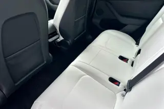 Tesla Model Y 2023 AWD Long Range 4dr Crossover