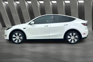 Tesla Model Y 2023 AWD Long Range 4dr Crossover