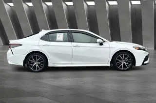Toyota Camry 2024 SE 4dr Sedan
