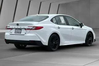 Toyota Camry 2026 SE 4dr Sed n