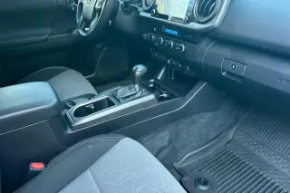 Toyota Tacoma 2023 4x4 TRD Todo Terreno 4p Doble Cabina 6.1 ft LB
