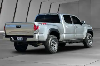 Toyota Tacoma 2023 4x4 TRD Todo Terreno 4p Doble Cabina 6.1 ft LB