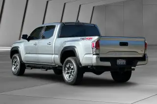 Toyota Tacoma 2023 4x4 TRD Todo Terreno 4p Doble Cabina 6.1 ft LB