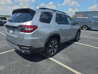 Honda Pilot 2023 AWD Touring 4p SUV