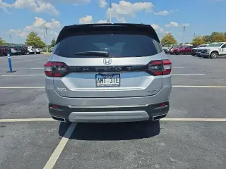 Honda Pilot 2023 AWD Touring 4p SUV