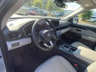 Honda Pilot 2023 AWD Touring 4p SUV