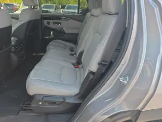 Honda Pilot 2023 AWD Touring 4p SUV