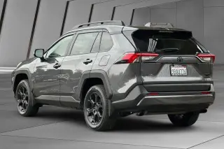 Toyota RAV4 2024 AWD TRD Off-Road SUV 4 puertas