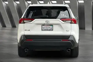 Toyota RAV4 2025 AWD XLE 4dr SUV