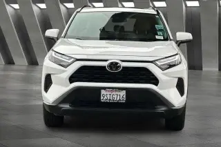 Toyota RAV4 2025 AWD XLE 4dr SUV