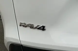 Toyota RAV4 2025 AWD XLE 4dr SUV
