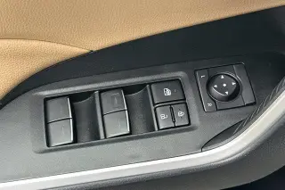 Toyota RAV4 2025 AWD XLE 4dr SUV