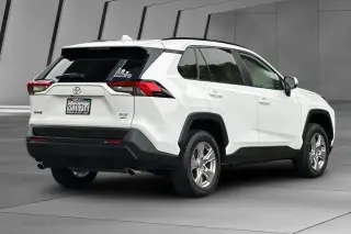 Toyota RAV4 2025 AWD XLE 4dr SUV