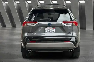 Toyota RAV4 Híbrido 2021 AWD XSE 4dr SUV