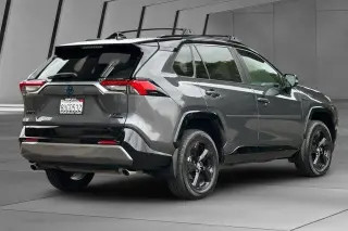 Toyota RAV4 Híbrido 2021 AWD XSE 4dr SUV