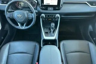 Toyota RAV4 2024 AWD XLE Premium 4dr SUV
