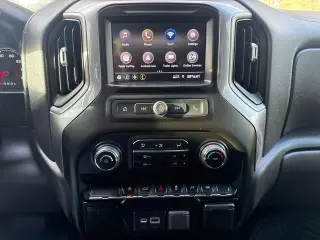 Chevrolet Silverado 1500 2021 4x2 Custom 4dr Cabina de tripulación 5.8 ft. CB