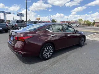 Nissan Altima 2025 2.5 SV 4dr Sedán