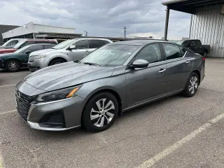 Nissan Altima 2023 2.5 S 4dr Sedán