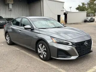 Nissan Altima 2023 2.5 S 4dr Sedán