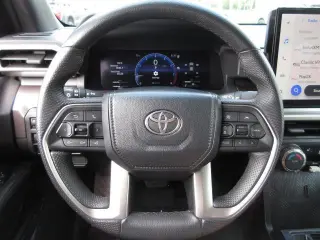 Toyota Tacoma 2024 4x4 Limited 4p Doble Cabina 5.0 ft CB