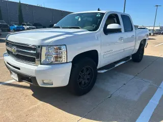 Chevrolet Silverado 1500 2009 4x4 LTZ 4dr Crew Cab 5.8 ft SB