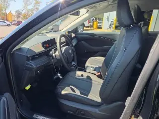 Ford Mustang Mach-E 2023 Premium 4dr SUV