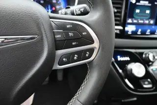Chrysler Pacifica 2025 Select 4dr Mini-Van