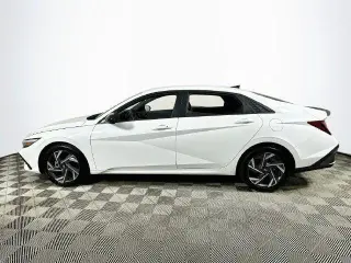 Hyundai ELANTRA 2025 SEL Sport 4dr Sedán