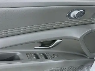 Hyundai ELANTRA 2025 SEL Sport 4dr Sedán