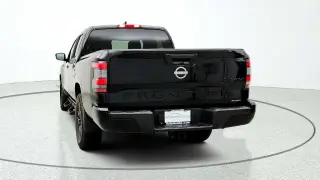 Nissan Frontier 2023 4x4 PRO-4X 4dr Crew Cab 5 ft. SB