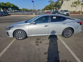 Nissan Altima 2023 2.5 SV 4p Sedan