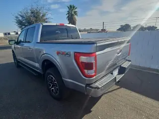Ford F-150 2022 4x4 Lariat 4dr SuperCrew 6.5 ft. SB