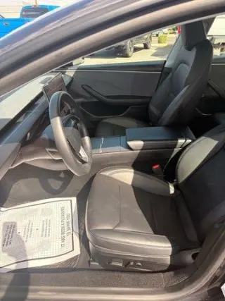 Tesla Model 3 2024 Sedán 4p.