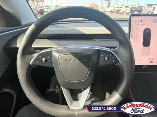 Tesla Model 3 2024 Sedán 4p.