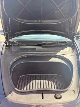 Tesla Model 3 2024 Sedán 4p.