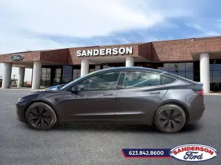 Tesla Model 3 2024 Sedán 4p.