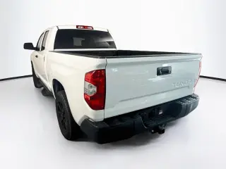 Toyota Tundra 2016 4x2 SR5 Cabina Doble Pickup SB (5.7L V8 FFV)