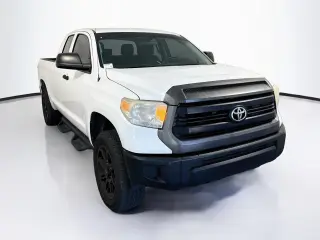 Toyota Tundra 2016 4x2 SR5 Cabina Doble Pickup SB (5.7L V8 FFV)