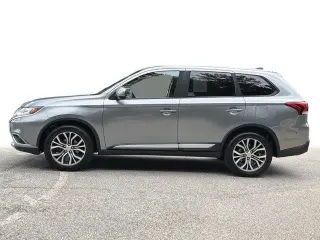 Mitsubishi Outlander 2018 4x4 ES 4p SUV