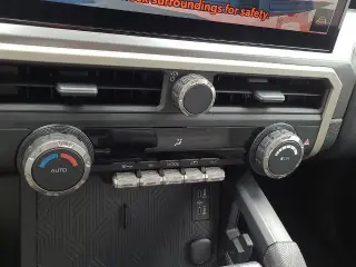 Toyota Tacoma 2025 4x4 SR5 4dr Double Cab 5.0 ft SB