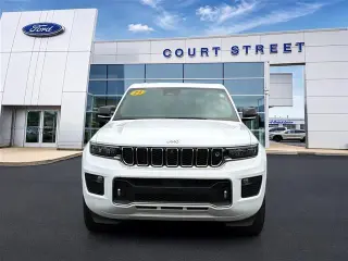 Jeep Grand Cherokee 2023 4x4 Overland SUV 4p.
