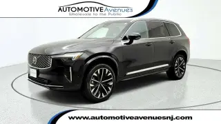 Volvo XC90 2025 AWD B6 Ultra Tema Brillante Claro 7-Pasajeros 4p SUV (lanzamiento medio del año)
