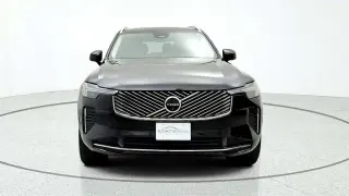 Volvo XC90 2025 AWD B6 Ultra Tema Brillante Claro 7-Pasajeros 4p SUV (lanzamiento medio del año)