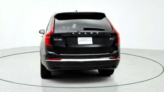 Volvo XC90 2025 AWD B6 Ultra Tema Brillante Claro 7-Pasajeros 4p SUV (lanzamiento medio del año)
